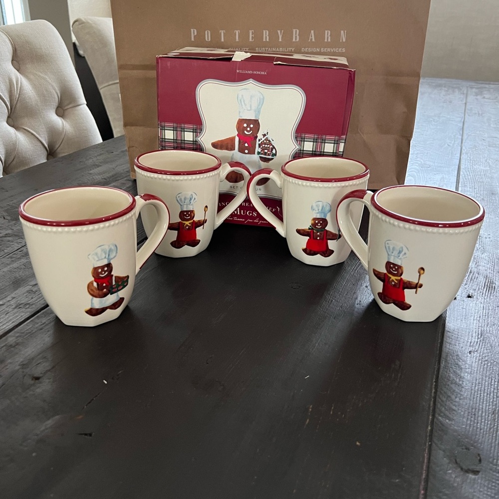Vintage Williams Sonoma gingerbread chef mug set of 4.